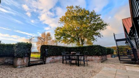 Courtyard Seating Area