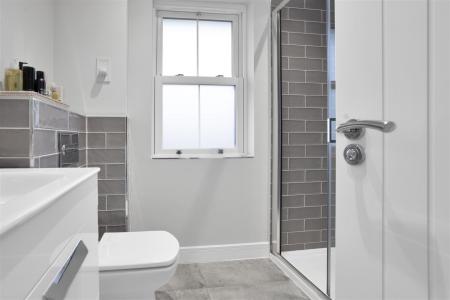 EN-SUITE TO BEDROOM ONE