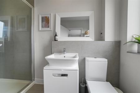 EN-SUITE TO BEDROOM ONE