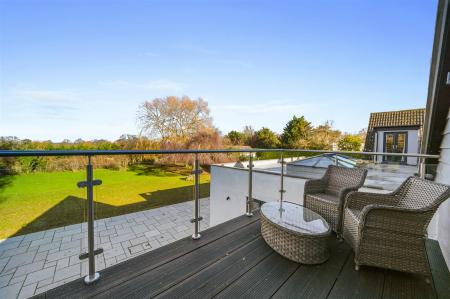 Balcony to principal