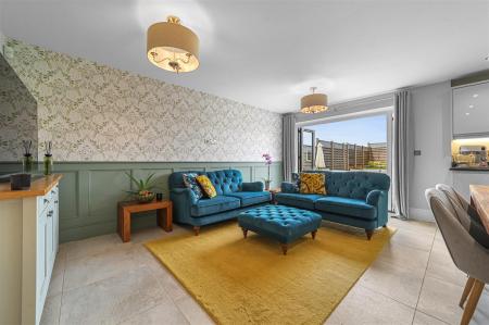 Kitchen/Dining/Family