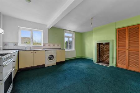 KITCHEN DINING ROOM