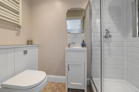EN-SUITE TO BEDROOM ONE