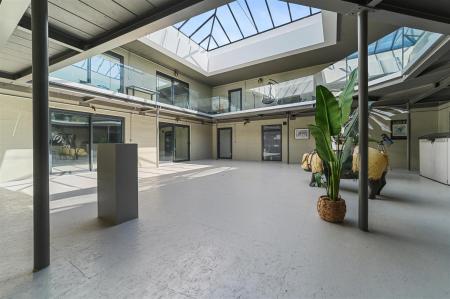 COMMUNAL ATRIUM