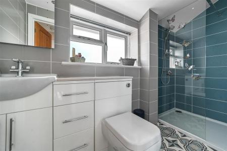 EN-SUITE SHOWER ROOM TO ANNEXE BEDROOM