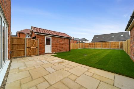 PT-ROSE-6Skylark(PLOT394)-33.jpg
