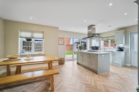 KITCHEN DINING ROOM