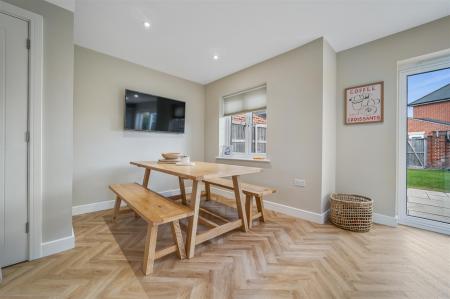 KITCHEN DINING ROOM