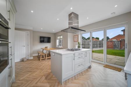 KITCHEN DINING ROOM