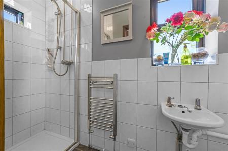 DOWNSTAIRS SHOWER ROOM