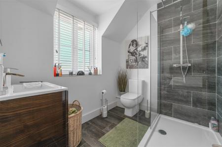 EN-SUITE TO BEDROOM TWO