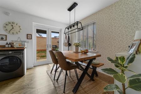 KITCHEN DINING ROOM