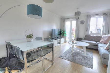 Botley Road 123 Sitt Room (Custom).jpg