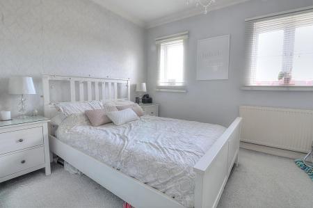 Botley Road 123 Bed 1 (Custom).jpg