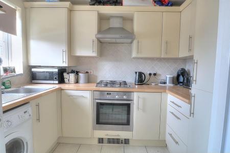 Botley Road 123 Kitch 2 (Custom).jpg