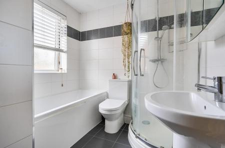 Hazel Close 8 (20).jpg