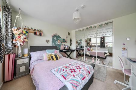 Hazel Close 8 (8).jpg