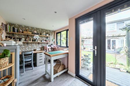 Hazel Close 8 (7).jpg