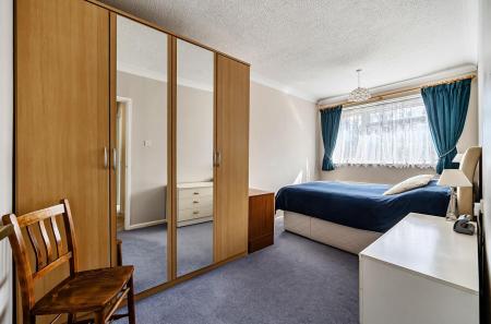 Flexford Close 60 (12).jpg