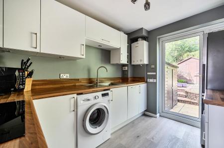 Flexford Close 60 (18).jpg