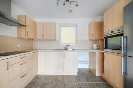 Surrey Court 32 (17).jpg