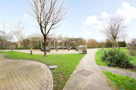 Surrey Court 32 (8).jpg