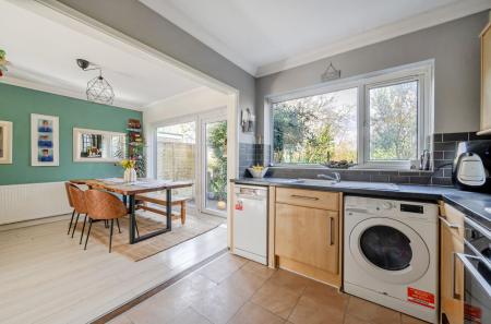 Brownhill Close 5 (9).jpg