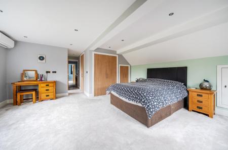 Hook Crescent Silverwood Photos (3).jpg