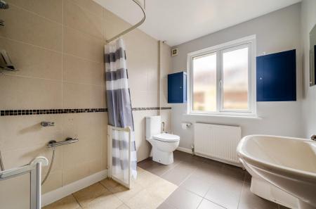 Hook Crescent Silverwood Photos (11).jpg