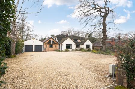 Hook Crescent Silverwood Photos (8).jpg