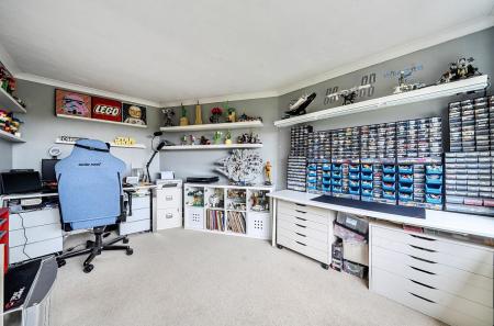 Clanfield Close 7 (4).jpg