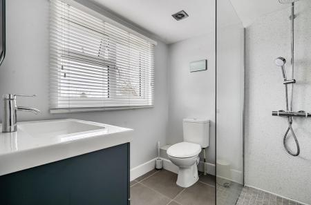 Clanfield Close 7 (16).jpg