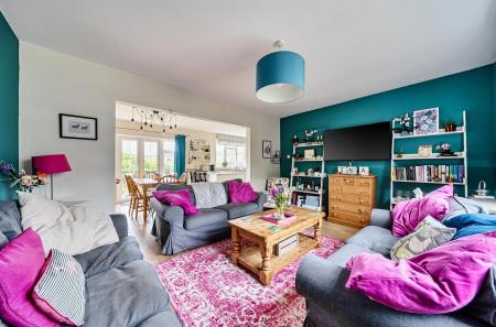 Clanfield Close 7 (8).jpg