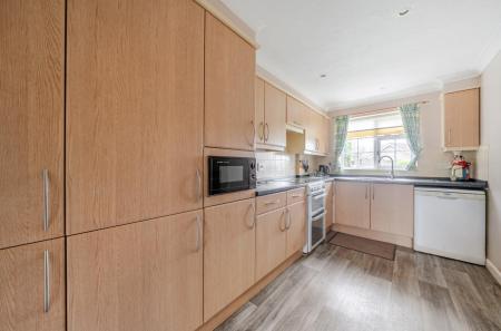 Broomhill Way 38 (1).jpg