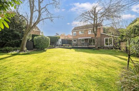 12 Westwood Gardens (12).jpg