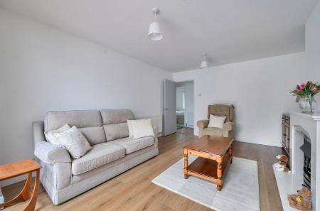 218 Hursley Road (10).jpg