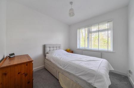 218 Hursley Road (16).jpg