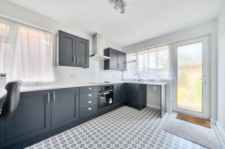 3 Constatine Avenue 3 (7).jpg