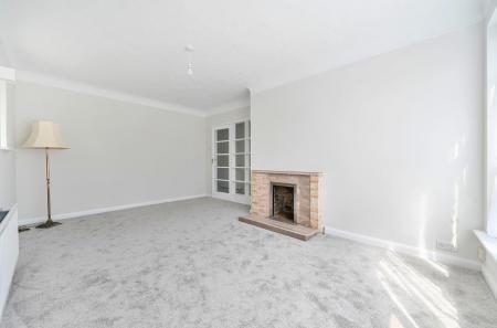 3 Constatine Avenue 3 (11).jpg