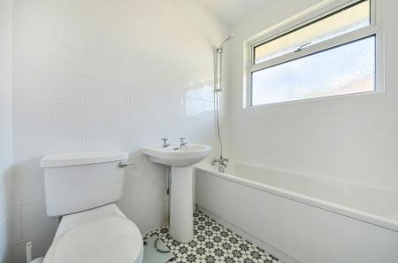 3 Constatine Avenue 3 (9).jpg