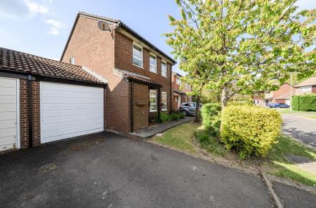 Ormesby Drive 2 (2).jpg