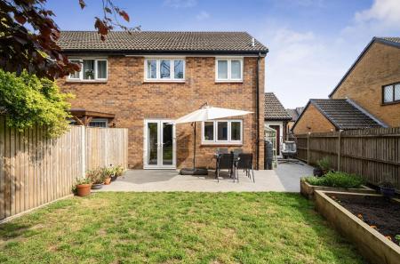 13 Conway Close (18).jpg