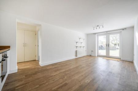 Flat 3, 133 Hiltingbury (16).jpg