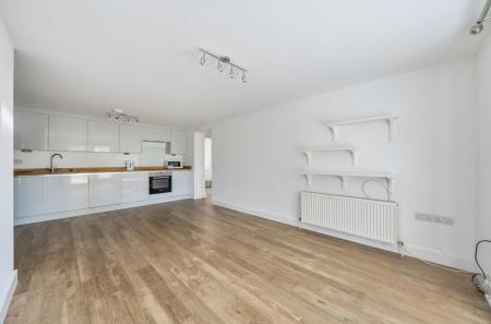 Flat 3, 133 Hiltingbury (12).jpg
