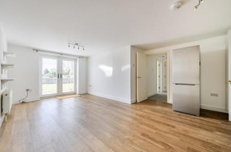 Flat 3, 133 Hiltingbury (15).jpg
