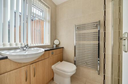119 Chalvington Road (16).jpg