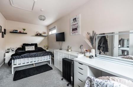 20 Sir Lancelot Close (15).jpg