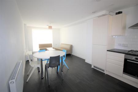 Lounge Kitchen 1.jpg