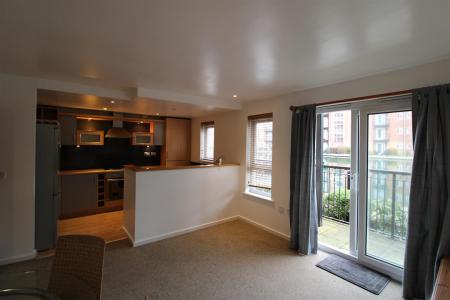 lounge/ kitchen