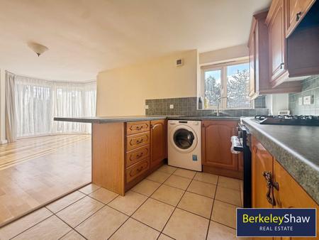 Lounge / Kitchen